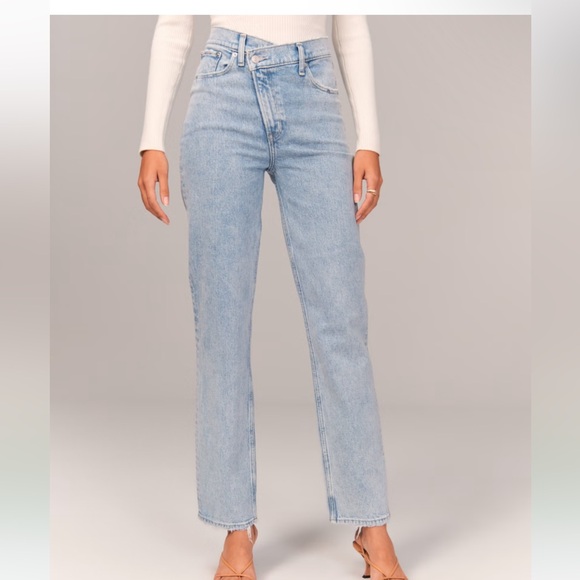 Ultra High Rise 90s Straight Jean - Picture 8 of 10